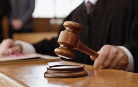 Σε 45 χρόνια κάθειρξη σε γνωστό δικηγόρο για βιασμό ανηλίκων