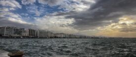 Συναγερμός σε Θεσσαλονίκη και Χαλκιδική  για θυελλώδη Βαρδάρη