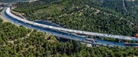 Flyover: Εντυπωσιακές φωτογραφίες από την υπερυψωμένη λεωφόρο